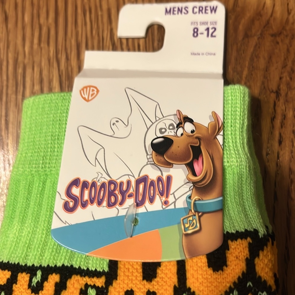 Scooby Doo Mystery Machine Crew Socks - Picture 4 of 4